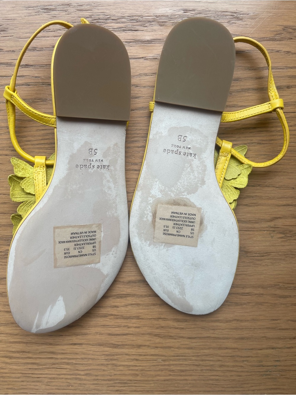 Kate Spade New York Yellow Butterfly Flat Sandals Women’s Size 5B - Picture 5 of 5
